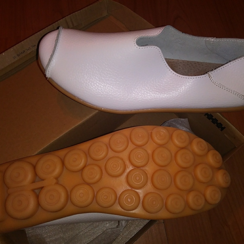White Notch Top Leather Loafer - Japan